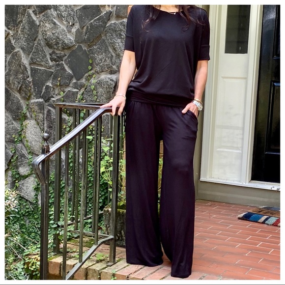 Black Wide leg Fold Waist Pants With Side pockets - Picture 7 of 8